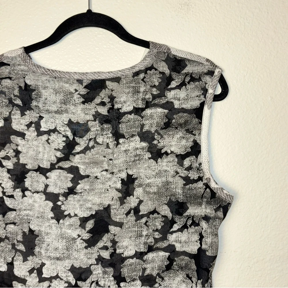 Cabi #3057 Tango Floral Drape Tank black,white,gray floral Woman's Size Medium - Picture 12 of 16